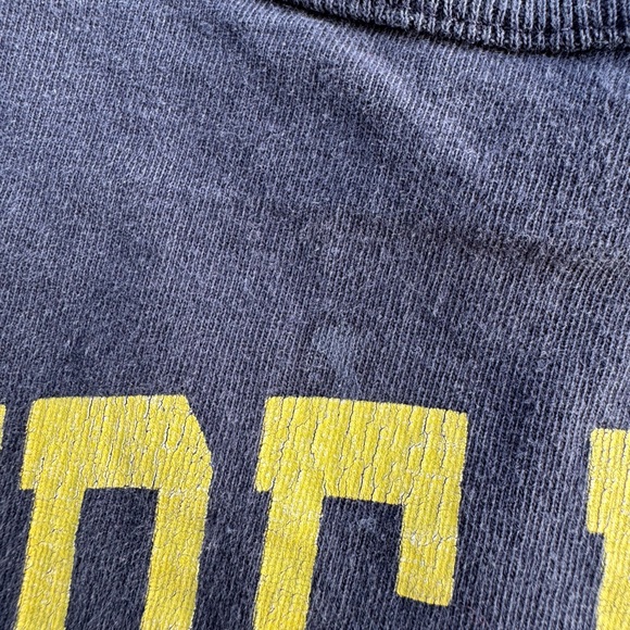 Vintage Notre Dame shirt - Picture 2 of 4